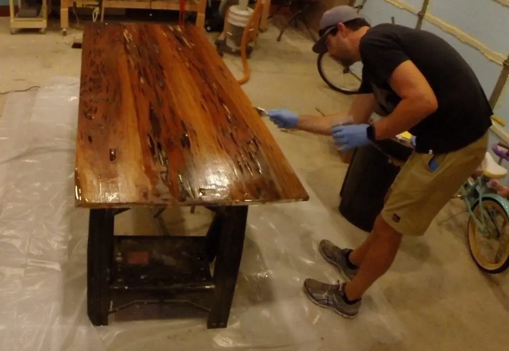 epoxy resin dining table wipe sides