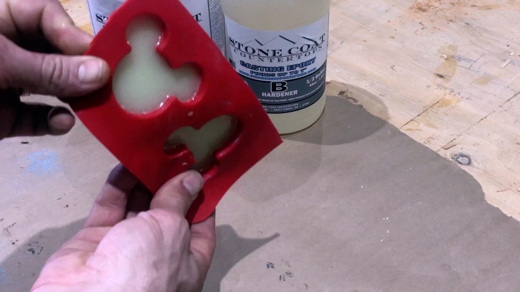 Resin Casting How to Make Mickey Mouse Ears-remove_3