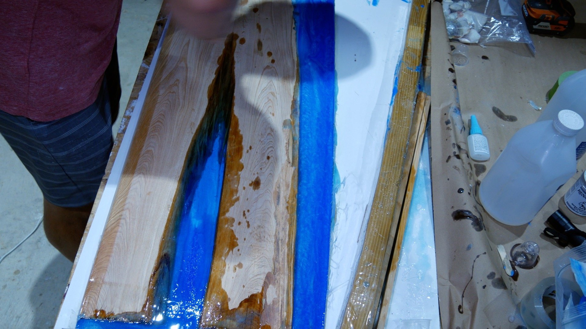 how to make wood and resin wall art that glows_remove resin from mold with rubber mallet