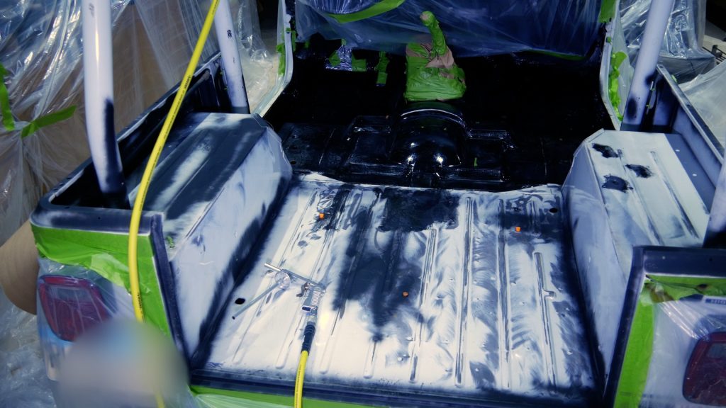 how to spray bed liner in a jeep wrangler interior_prepare surface for bed liner