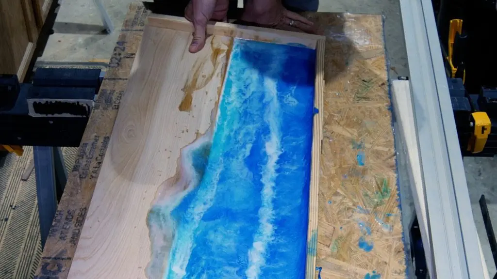 remove epoxy resin art from resin mold