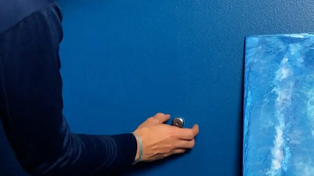 find wall studs with neodymium magnet